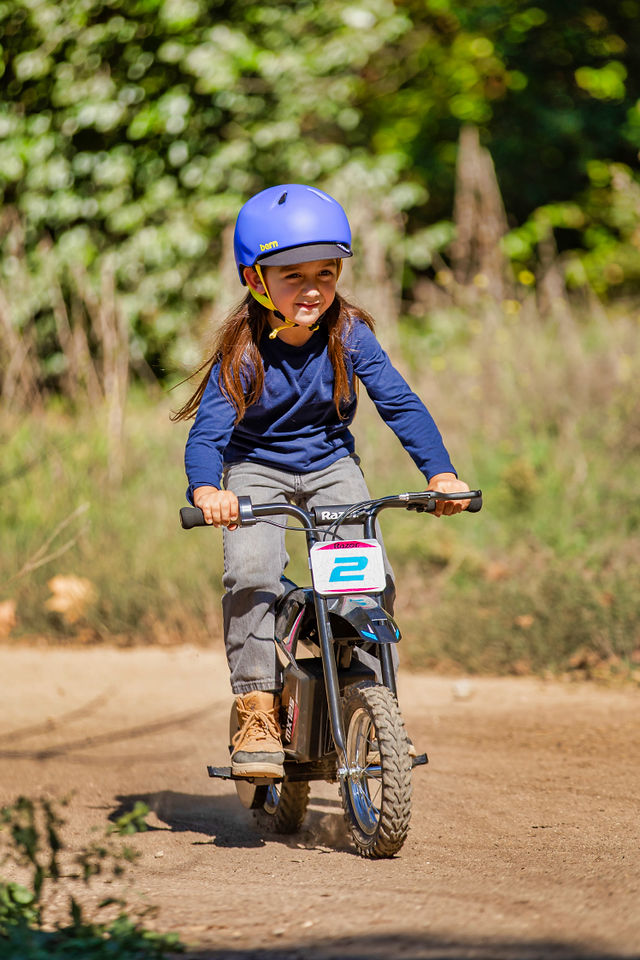 Kid Razor Motorcycle Razor MX Dirt Bikes and Mini Electric Sport Cycles | Razor Australia ...